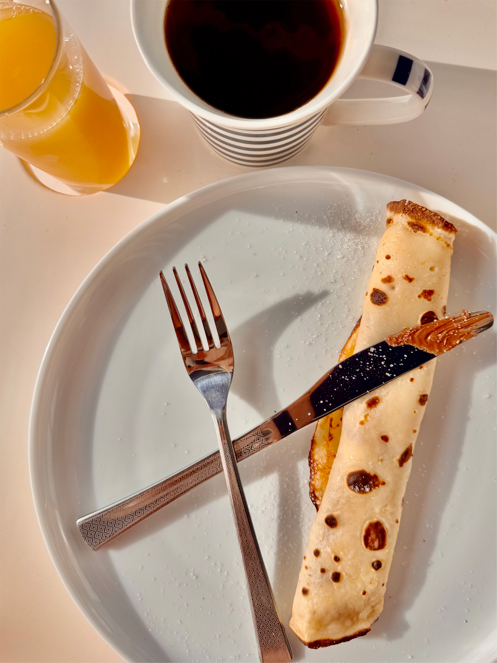 Maki-Cat-Liveaboard-breakfast-1